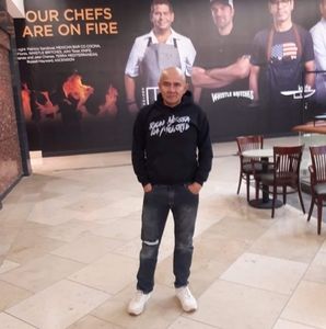 Meet your Posher, German enrique